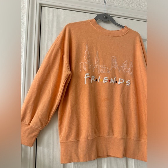 FRIENDS sweatshirt - Picture 2 of 5